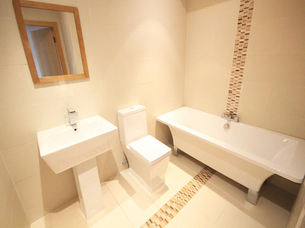 2 bedroom apartment For Sale in Foulridge, Colne - IMG_0317.jpg